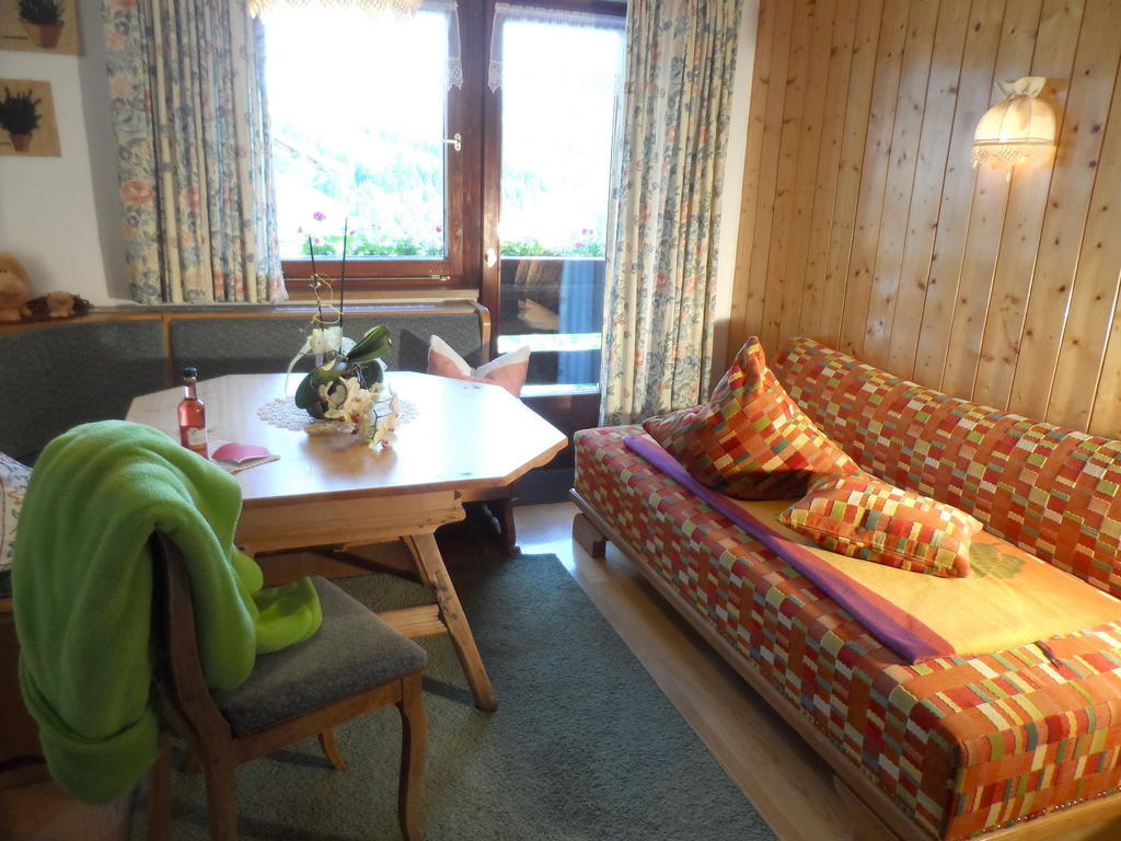 Haus Brunneck Διαμέρισμα Warth  Δωμάτιο φωτογραφία
